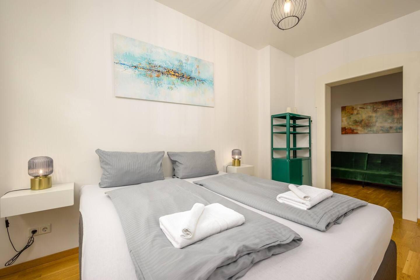 Arbio I Retro Apart Near Leipzig Hauptbahnhof Buitenkant foto